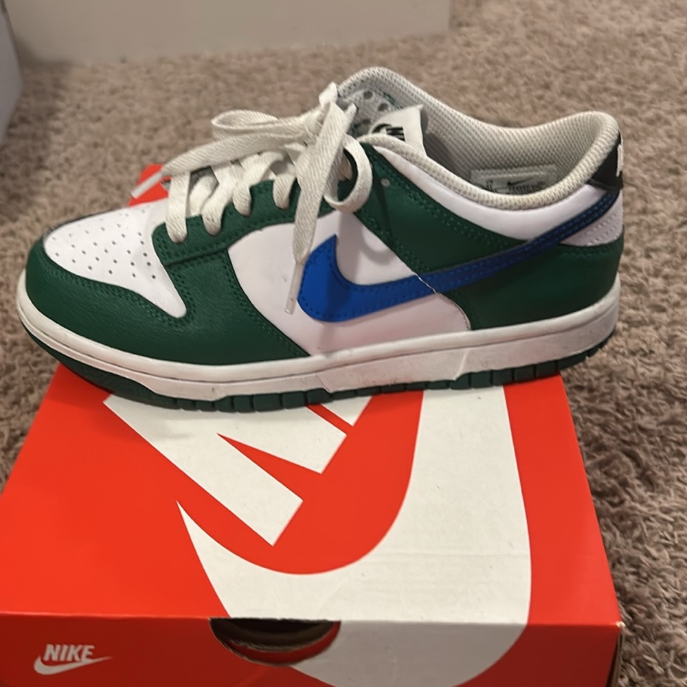 Nike Dunk - Picture 2 of 4